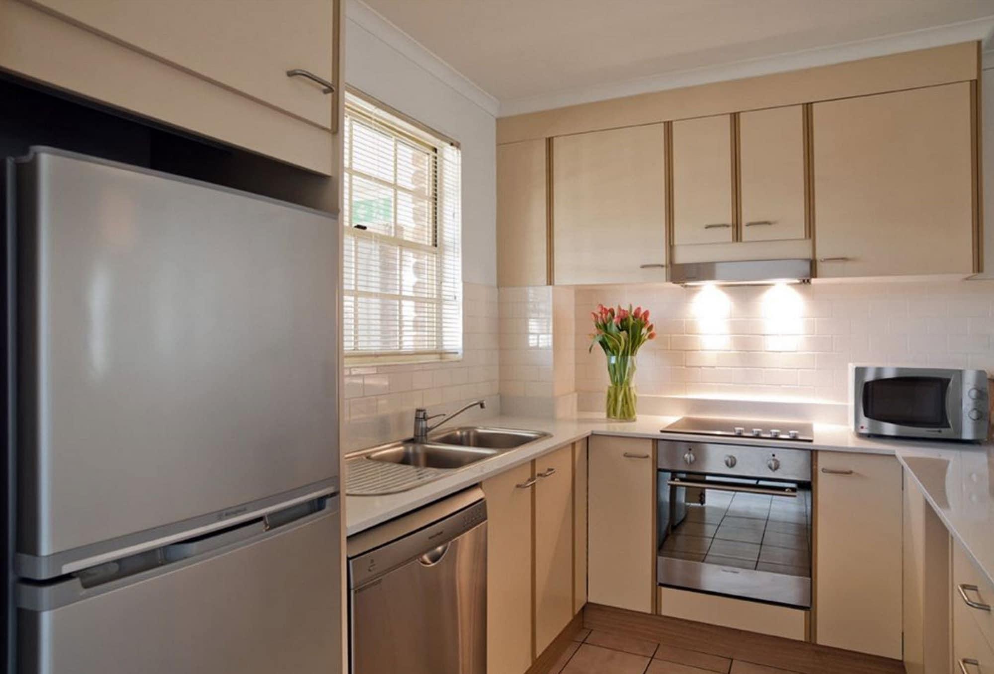 Adina Serviced Apartments Canberra Kingston Exteriör bild