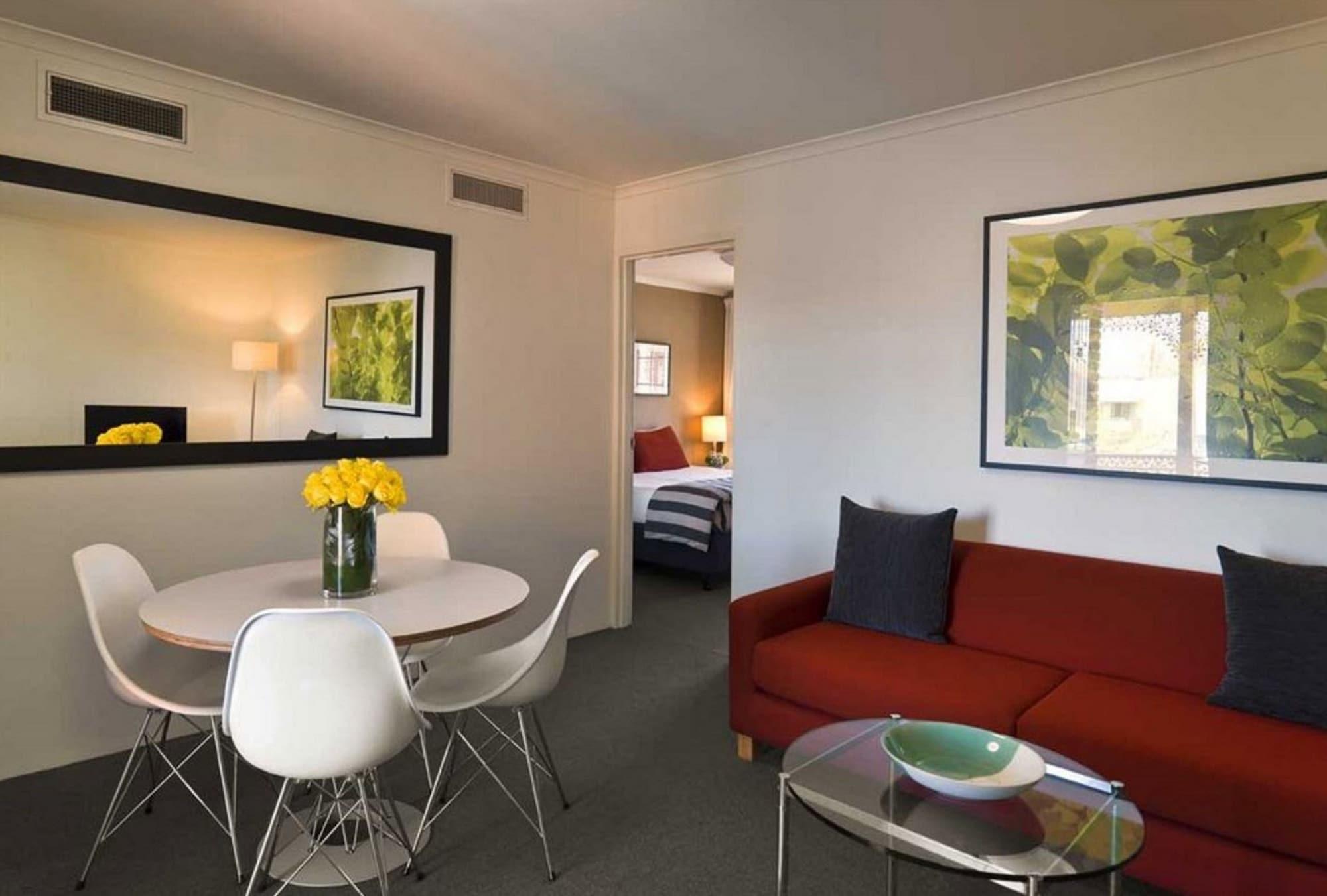 Adina Serviced Apartments Canberra Kingston Exteriör bild