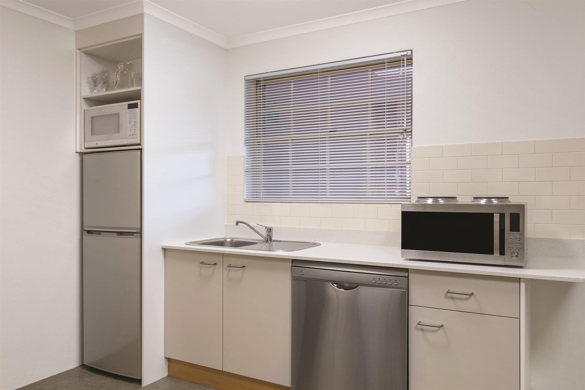 Adina Serviced Apartments Canberra Kingston Exteriör bild