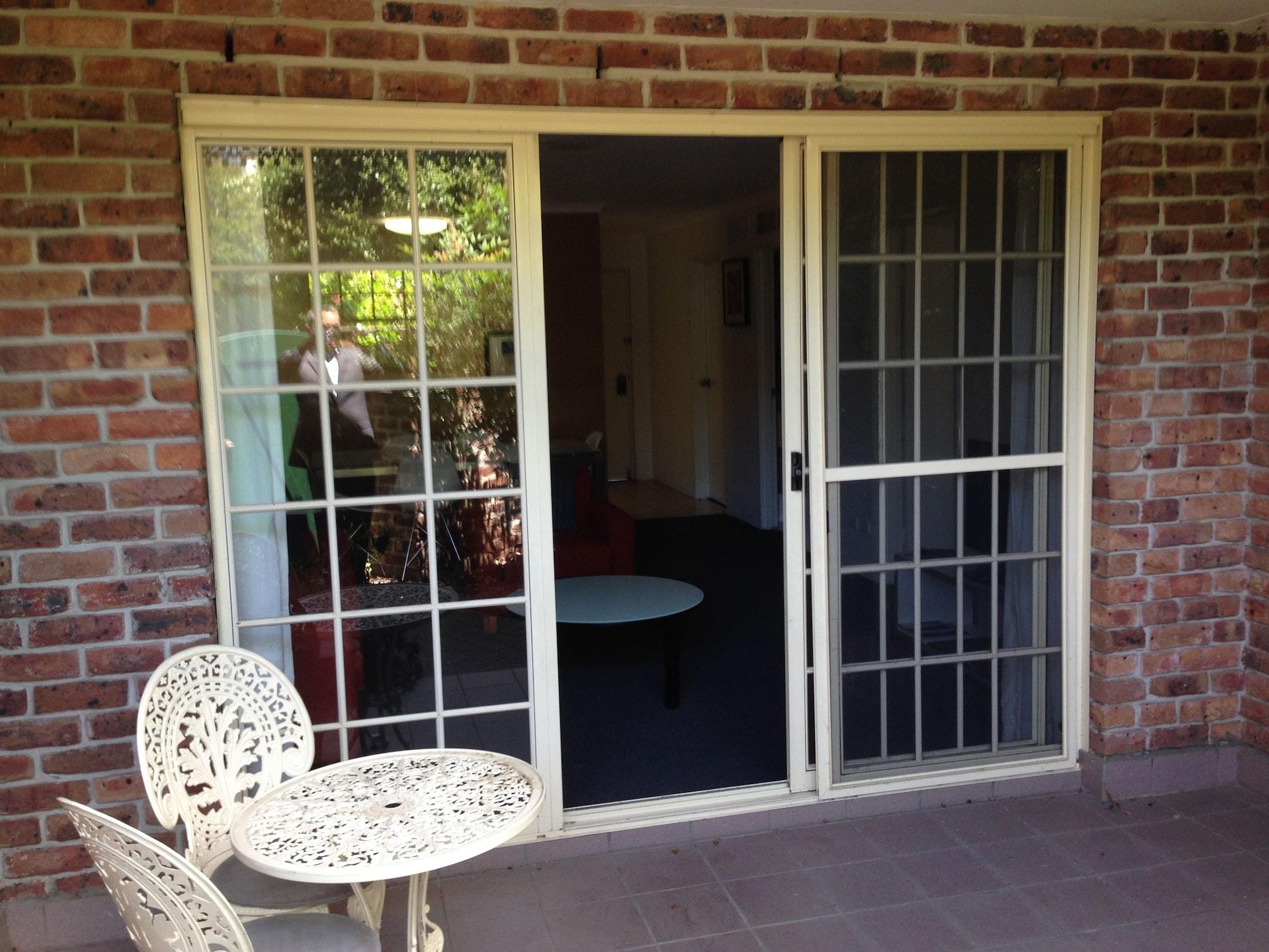 Adina Serviced Apartments Canberra Kingston Exteriör bild