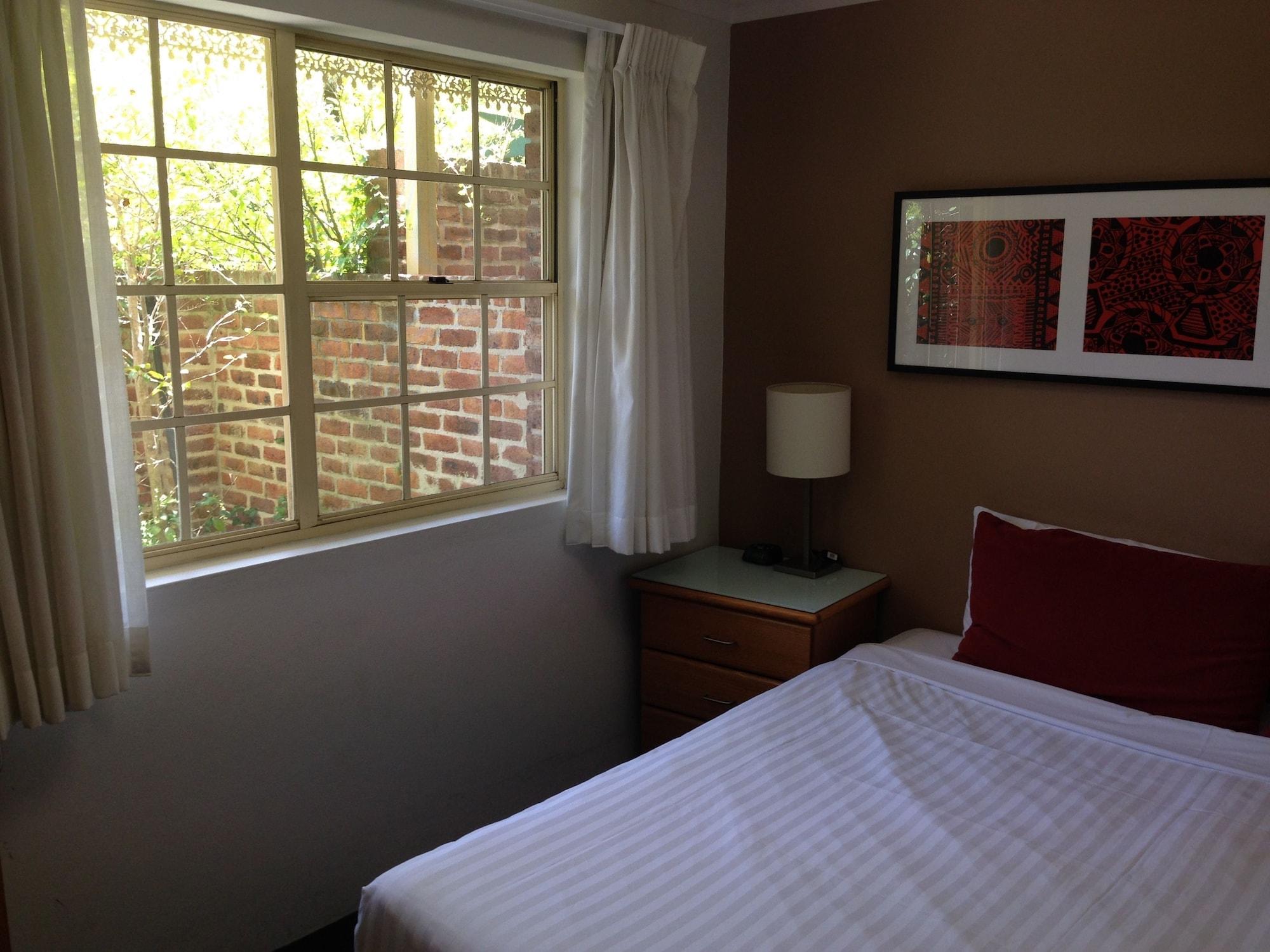Adina Serviced Apartments Canberra Kingston Exteriör bild