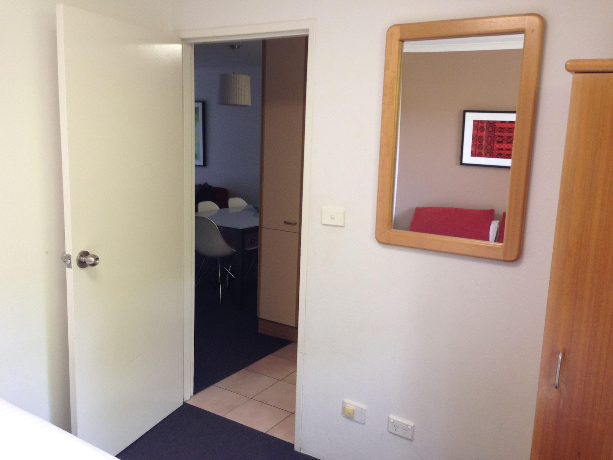 Adina Serviced Apartments Canberra Kingston Exteriör bild