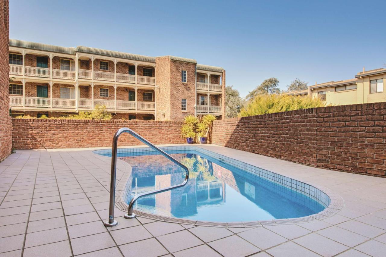 Adina Serviced Apartments Canberra Kingston Exteriör bild