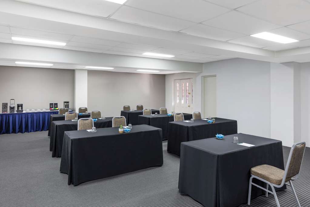 Adina Serviced Apartments Canberra Kingston Exteriör bild